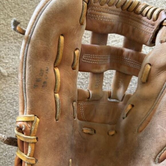 Spalding Players Series 42-217 Jim Rice RHT 12” Baseball Glove - Picture 4 of 9